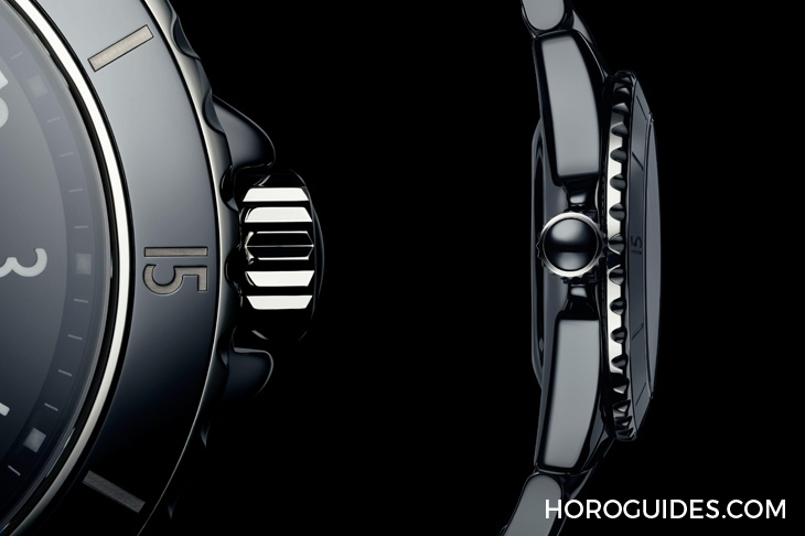 25年的風格永恆&持續進化：定義CHANEL J12腕錶的技術關鍵