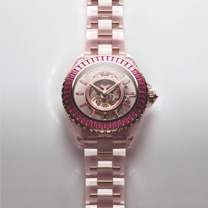 25年的風格永恆&持續進化：定義CHANEL J12腕錶的技術關鍵