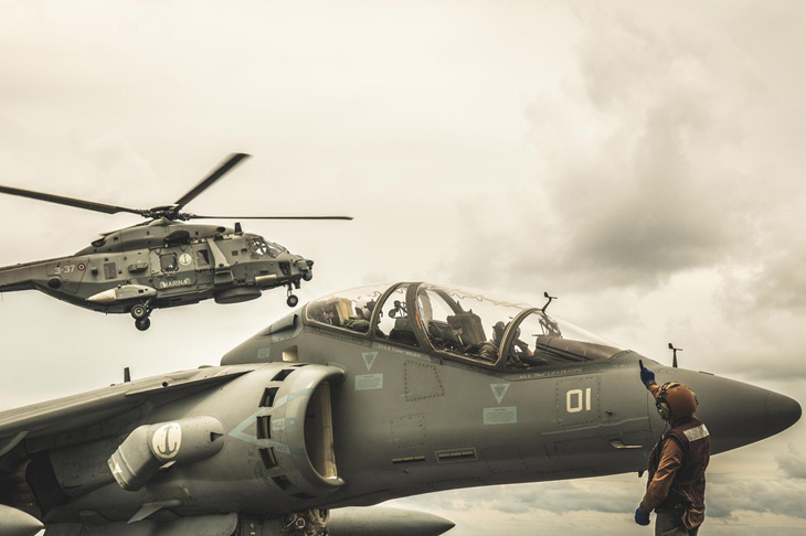 PANERAI - SUBMERSIBLE - PAM01697 - 軍事本色，與義大利海軍航空隊同行｜PANERAI Submersible Marina Militare系列PAM01697、PAM01698