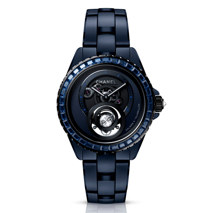 CHANEL - J12 - H10334 - J12 BLEU ，「CHANEL之藍」的動感姿態