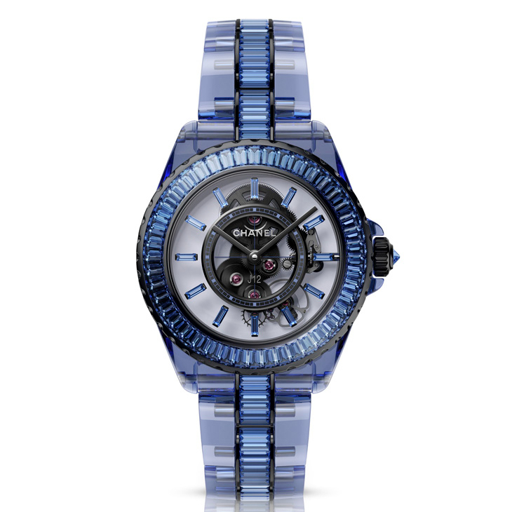 CHANEL - J12 - H10334 - J12 BLEU ，「CHANEL之藍」的動感姿態