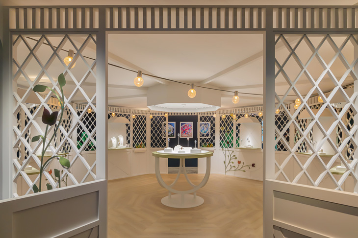 VAN CLEEF & ARPELS - POETIC COMPLICATION - VCARPERV00 - 在庭閣裡做了一場遇見梵克雅寶高級製錶的夢