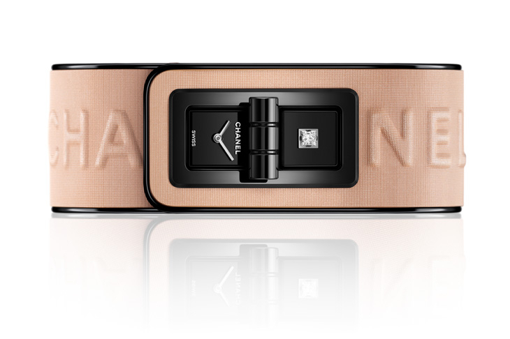 CHANEL - BOY·FRIEND - （Boy·Friend Blush腕錶） - 全面黑&粉，注入彩妝靈魂的CHANEL BLUSH限定腕錶系列