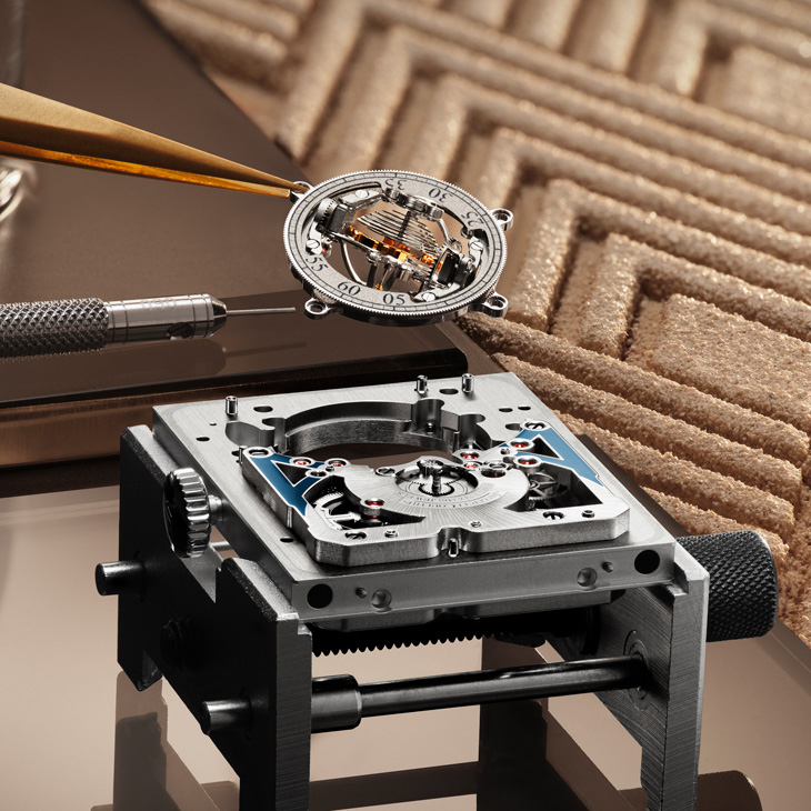 JAEGER-LECOULTRE - REVERSO - Q39434E1 - 翻轉之間，機械結構與珍稀工藝的登峰交會：積家Reverso高複雜旗艦級腕錶