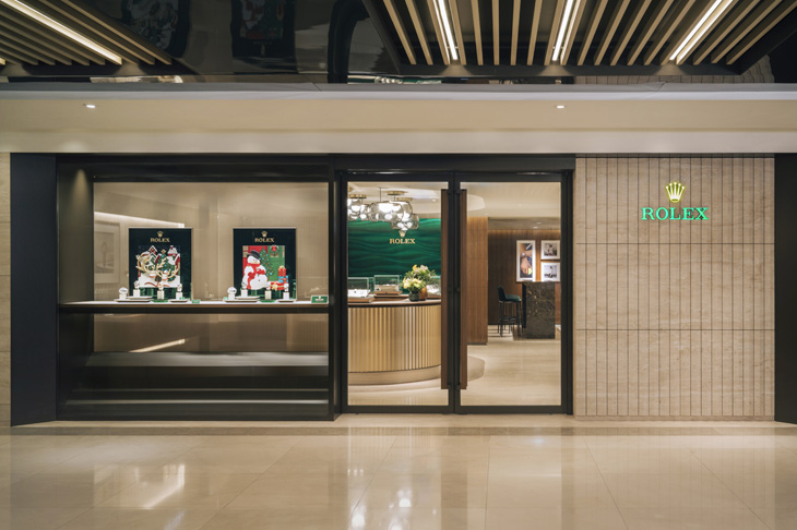 ROLEX - 三角坑紋、日期窗凸透鏡,勞迷一看就懂的空間巧思|勞力士台北麗晶精品專門店全新開幕