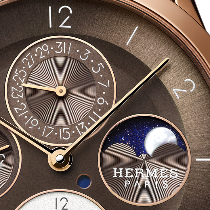 HERMES - Slim dʼHermès - W041406WW00 - 玫瑰金棕面，Hermès Slim d’Hermès Quantième Perpétuel萬年曆腕錶延伸新作亮相