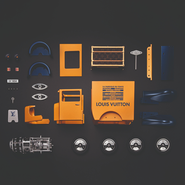 LOUIS VUITTON - 精湛工藝 - （LOUIS VUITTON CAMIONNETTE） - 連胎紋都是「LV」的復古小貨車｜Louis Vuitton Camionnette座鐘