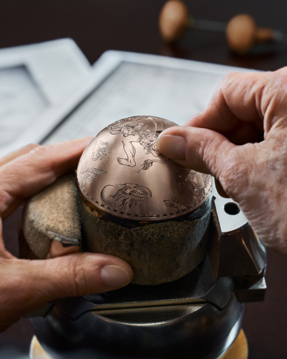 Louis Vuitton × De Bethune重啟子母鐘的古老靈魂|LVDB-03 Sympathique Louis Varius全解析