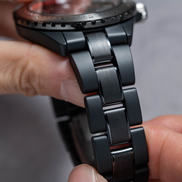 CHANEL - J12 - （J12 Caliber 12.1 38毫米腕錶） - CHANEL J12歷來最重要常態規格擴編：42毫米＆28毫米、霧面藍色陶瓷登場