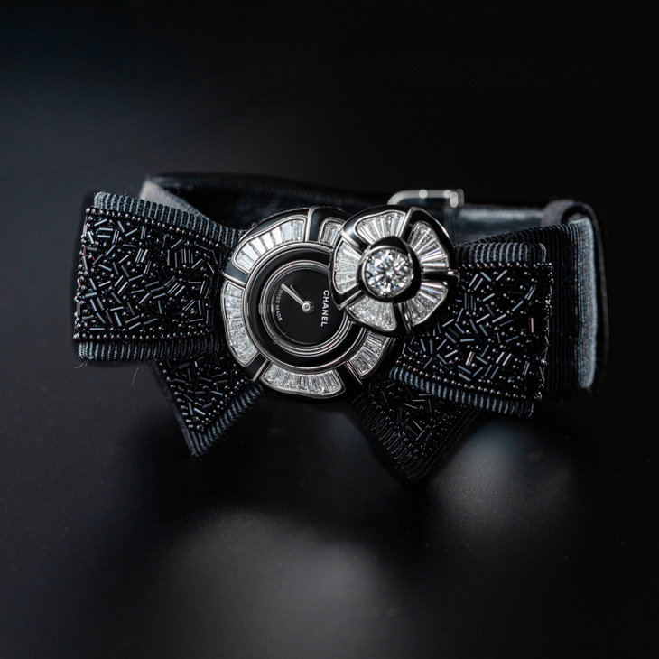 CHANEL - J12 - (J12 鑽石陀飛輪 Caliber 5) - 黑白對比,鑽石燦耀|CHANEL高級製錶2026新作關鍵解析