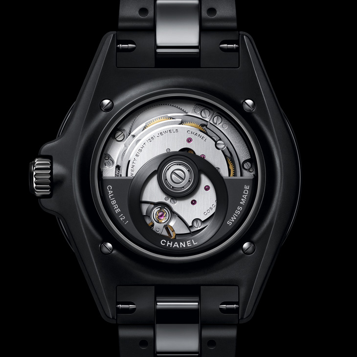 CHANEL - J12 - （J12 Superleggera Caliber 12.1 42毫米腕錶） - CHANEL J12 Superleggera：輕量、極速與精密，J12的另一道軸線