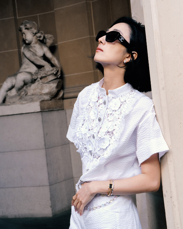 CHANEL - PREMIÈRE - （PREMIÈRE ICONIC CHAIN GOLDEN BROWN腕錶） - 自由的形狀｜CHANEL Première