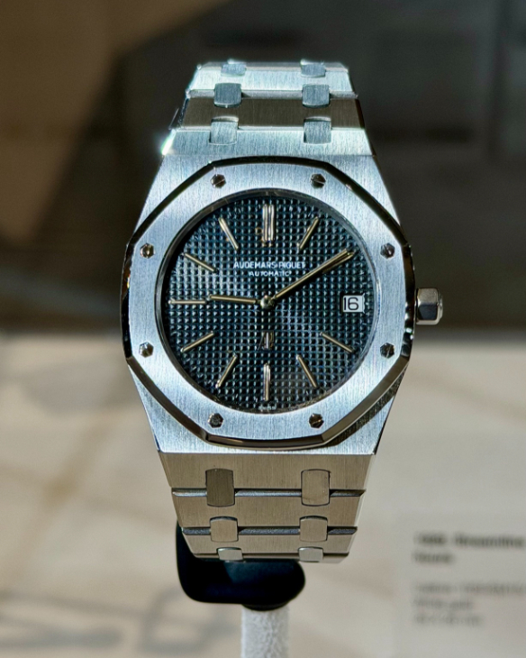 AUDEMARS PIGUET - ROYAL OAK - 16204XT.OO.1240XT.01 - 跨越一個半世紀的淬鍊,AP愛彼「鑑賞家典藏時計展」