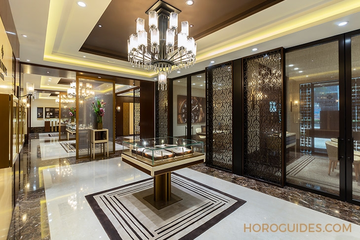 ROLEX - SUBMARINER - 126613LB-0002 - 想買最好的錶，就選擇最好的錶店｜金生儀鐘錶