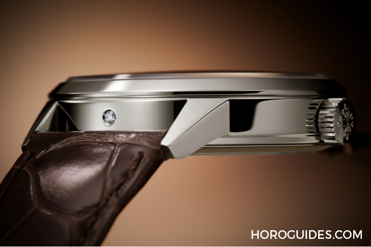 PATEK PHILIPPE - GRAND COMPLICATIONS - 5236P-010 - PATEK PHILIPPE象徵奢華的salmon dial鮭魚面,現身Ref. 5236P-010並列顯示萬年曆