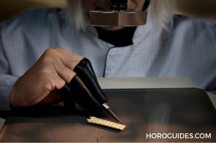 AUDEMARS PIGUET - ROYAL OAK - 67630BA.GG.1312BA.01 - 迷你Royal Oak閃耀回歸｜AUDEMARS PIGUET Royal Oak Mini霜金石英腕錶