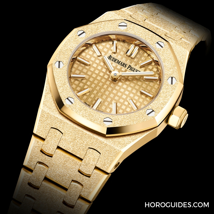AUDEMARS PIGUET - ROYAL OAK - 67630BA.GG.1312BA.01 - 迷你Royal Oak閃耀回歸｜AUDEMARS PIGUET Royal Oak Mini霜金石英腕錶