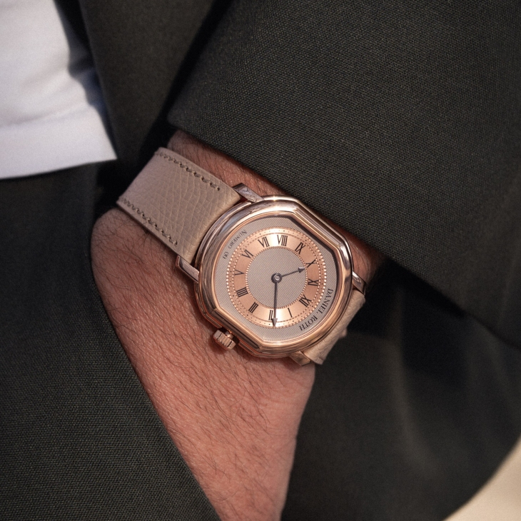 DANIEL ROTH - Daniel Roth - DBBD01A1 - 經典再現,暖金閃耀|DANIEL ROTH全新常規版玫瑰金Extra Plat兩針超薄款亮相