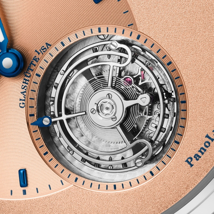 GLASHÜTTE ORIGINAL - PANO - 1-93-03-01-03-61 - 源自赭紅鐵色，格拉蘇蒂原創鉑金限量版PanoLunar Tourbillon，揭幕嶄新錶盤工坊